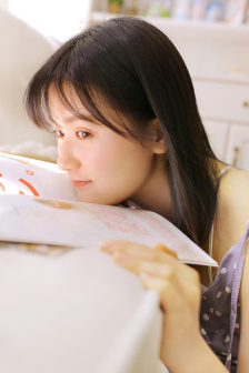 《交换:完美的邻居》2020在线观看